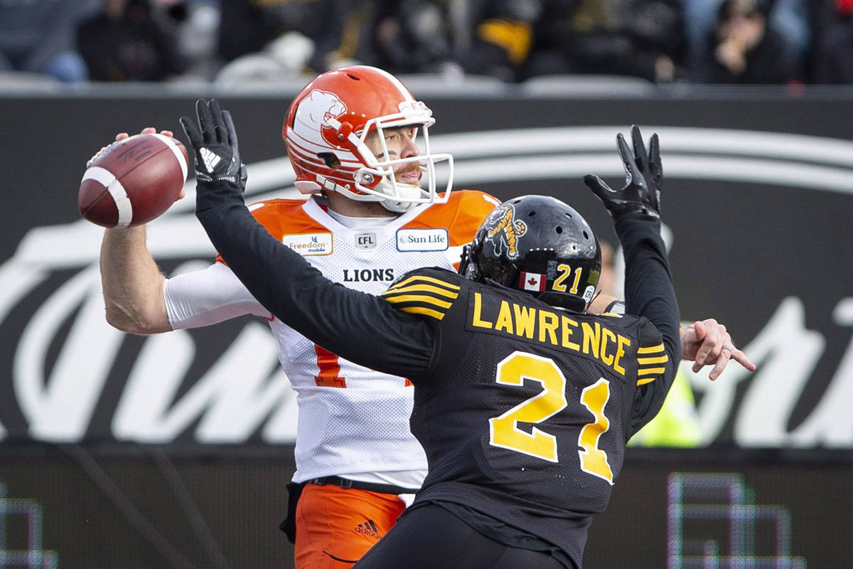 14352687_web1_181111-IFD-Lions-Ticats2