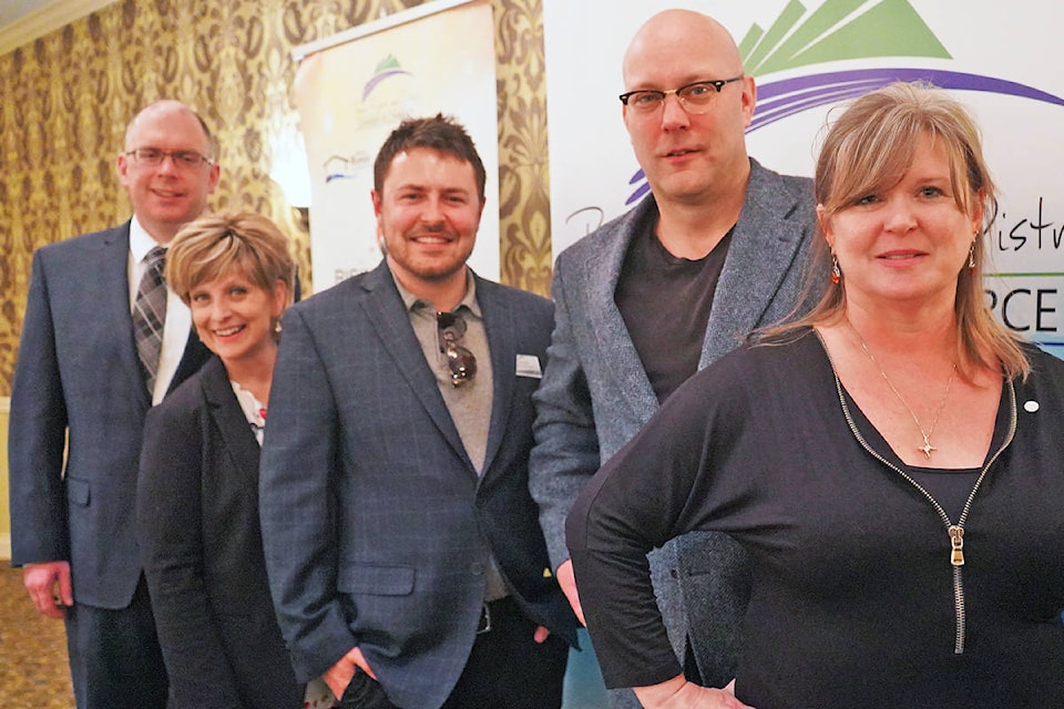 16159243_web1_WEB-PRU-NewChamberBoard2019.3.SL