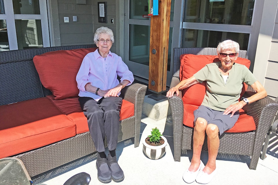 17086906_web1_Olga-Newton-and-Nellie-Delloch---a-couple-of-residents-putting-the-new-chairs-to-good-use