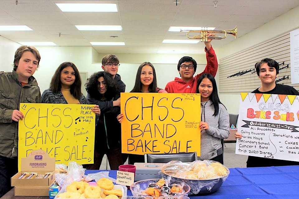 18948768_web1_Band-Bake-Sale-CHSS