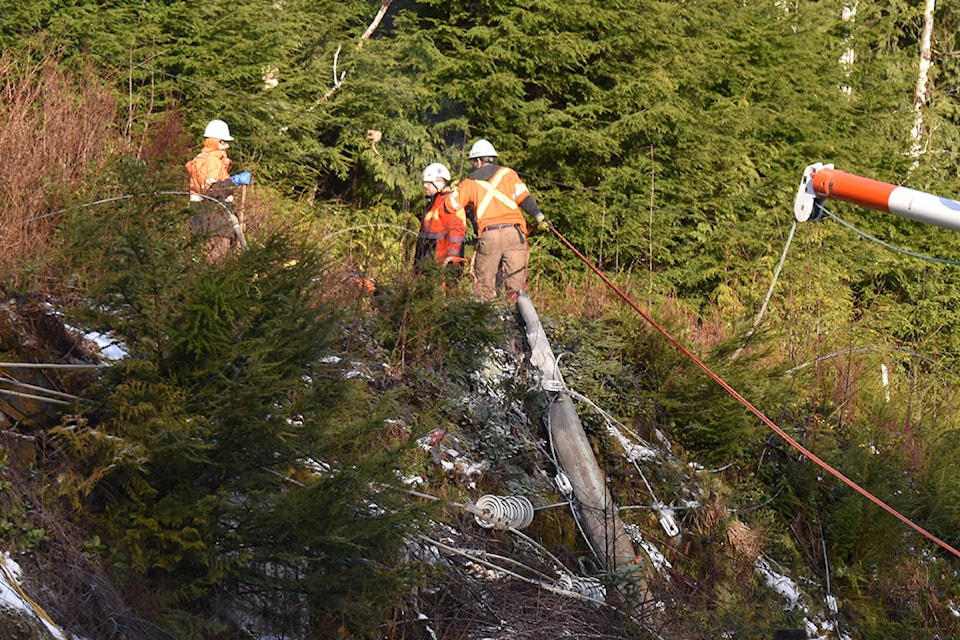 24259629_web1_210225-PRU-Hydro-pole-fire-hydro-pole-fire_2