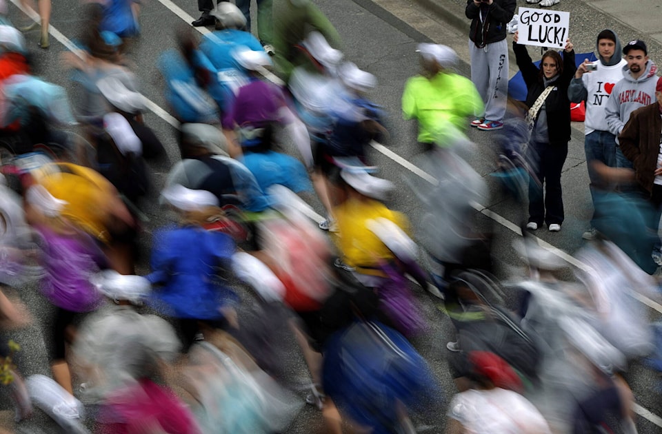 28981647_web1_220502-CPW-Bomb-Vancouver-marathon-race_1