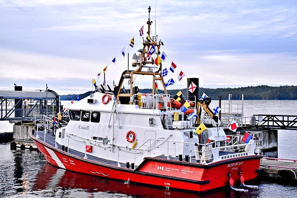 30975513_web1_221117-PRU-Coast-Guard-Ship-Naming-Coast-Guard-McIntyre-Bay_4