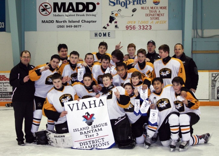 25864porthardyS-eagles-bantams-banner-10