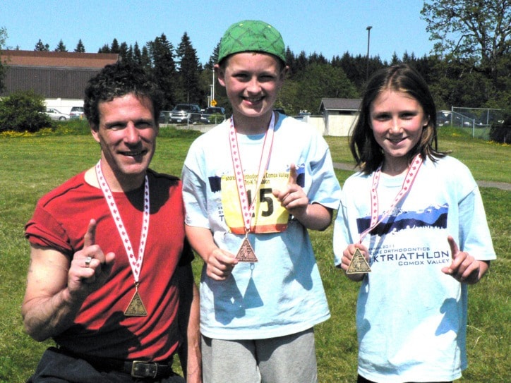 30561porthardyS-triathlon-medal-winners-sg-23