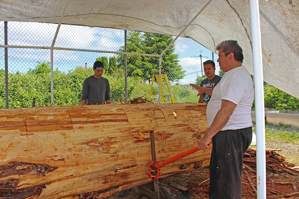 web1_170628-NIG-Carving_2