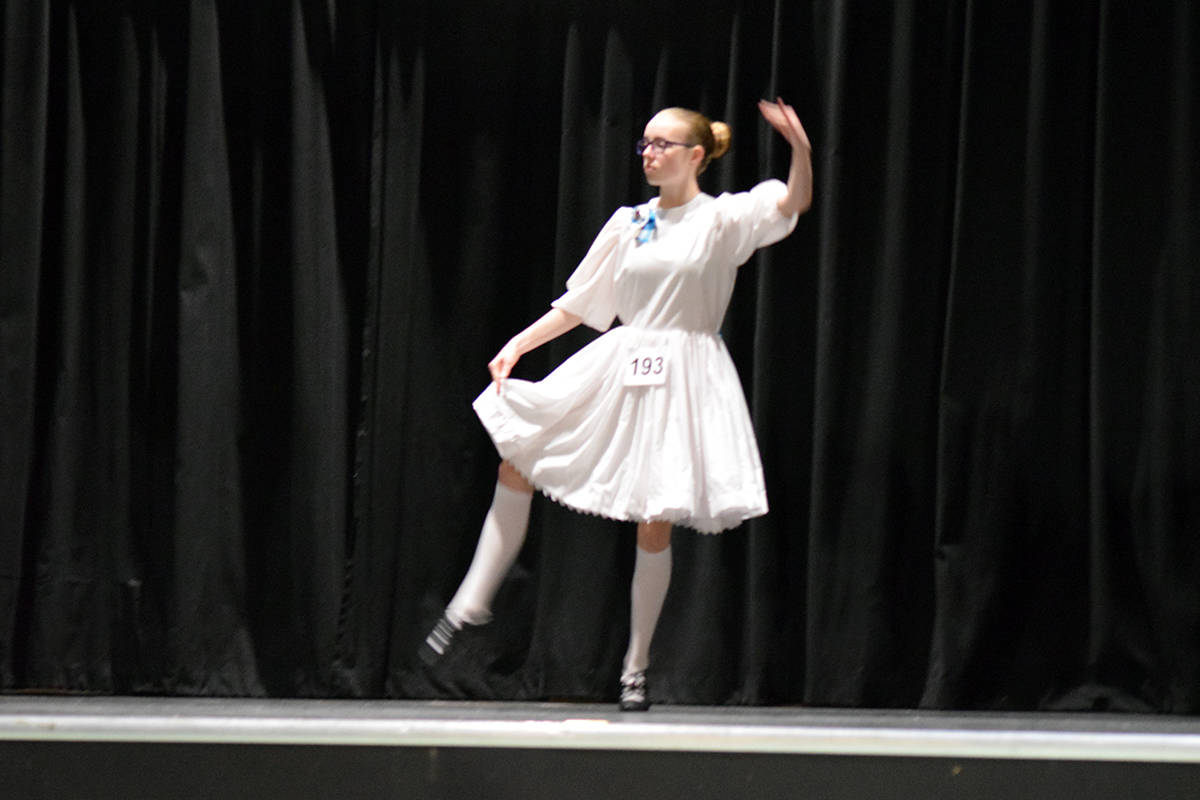 19029737_web1_191023-NIG-Highlanddancing_6