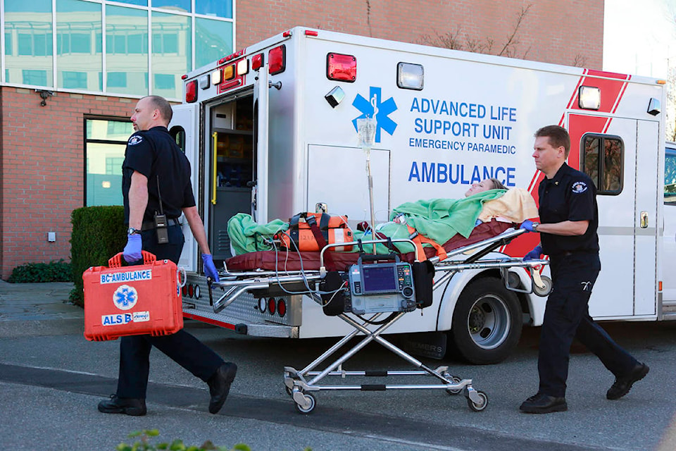 24935043_web1_GNG-ParamedicsWorking