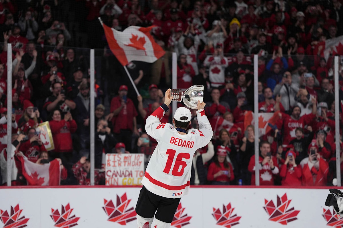 Regina Pats phenom Connor Bedard named to Canadian junior men's hockey team  at 16