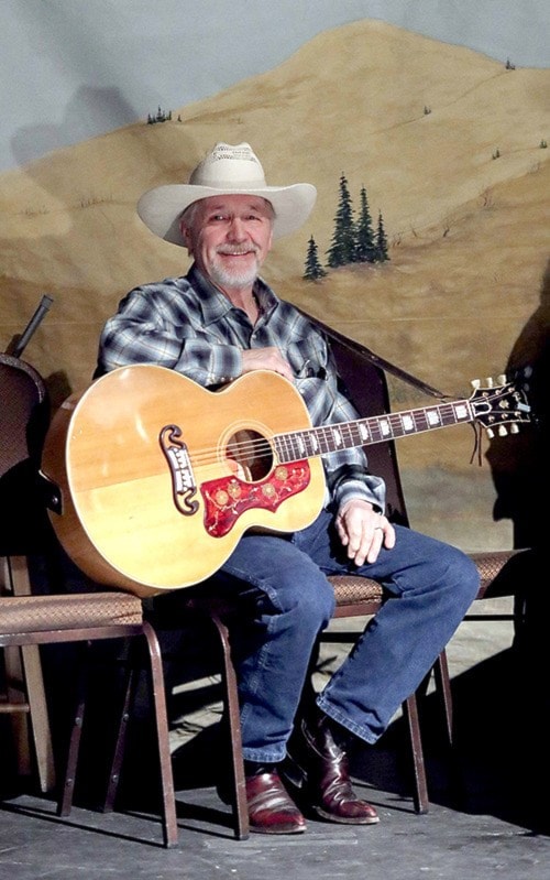 24305barriereEd-Wahl-on-stage-at-Cowboy-Festival_3276