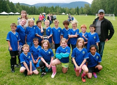 57948barriere0619-Soccer17_2-2