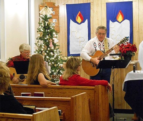 63337barriereChristmasCowboyChurchGordie-Butch2015copy