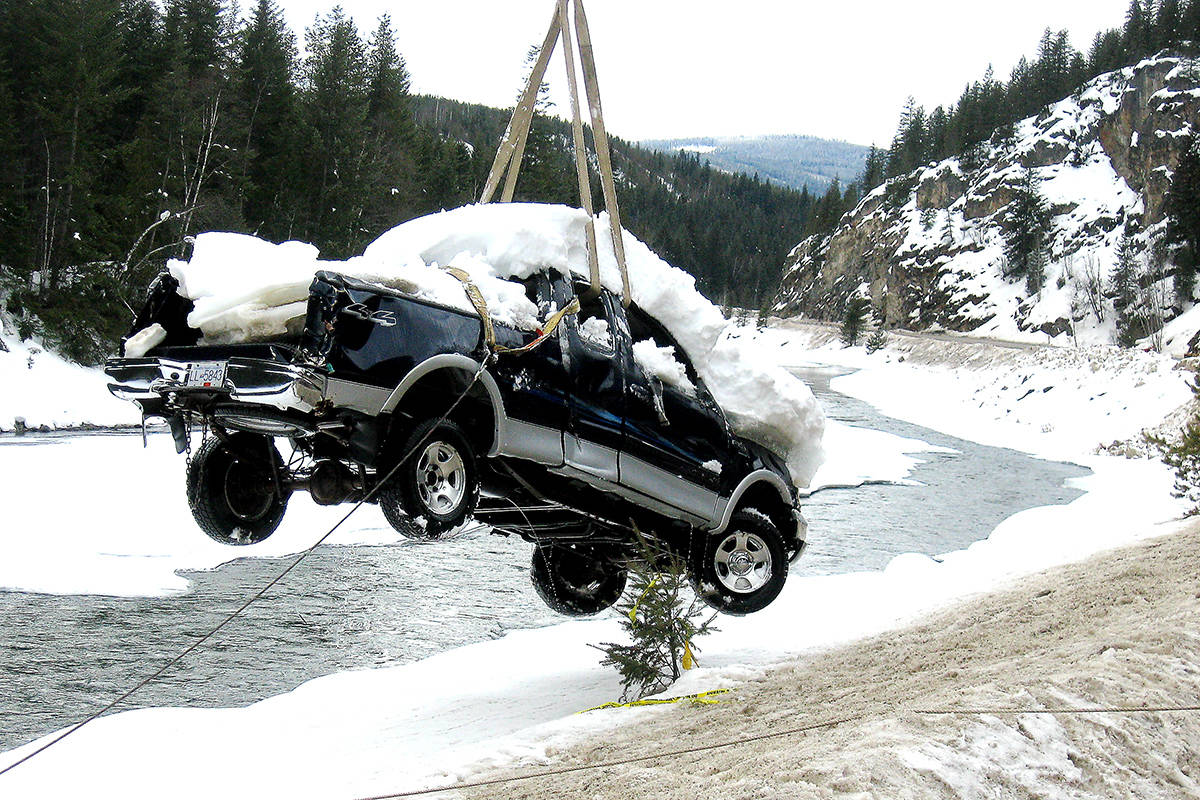 10963973_web1_180315-NTC-Truck1296drips