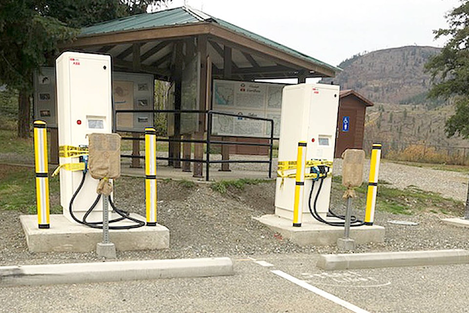 13900066_web1_Electronic-charging-stations-Fishtrapcrop