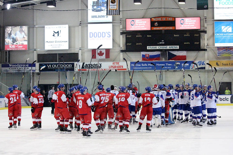 14941633_web1_181219-NBU-Czech-Republic-vs-Slovakia-in-Nanaimo-Pescod-Nicholas