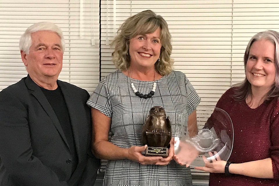 14953266_web1_Fiona-Clare-Owl-Award-2018