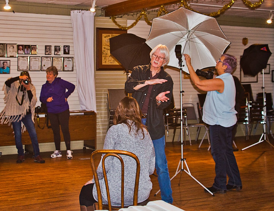 15111992_web1_Enman-Using-Flash-2