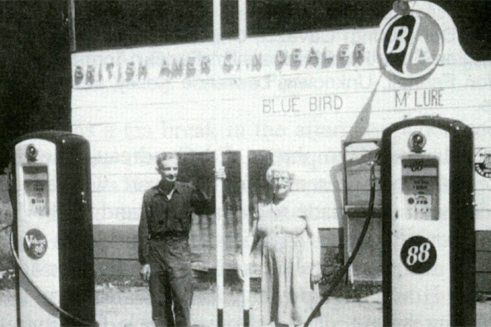 15232832_web1_McLure-Gas-Station-1950s