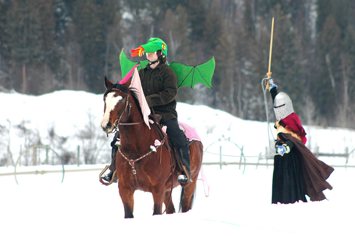 15632759_web1_Skijoring-Dawn-M-1