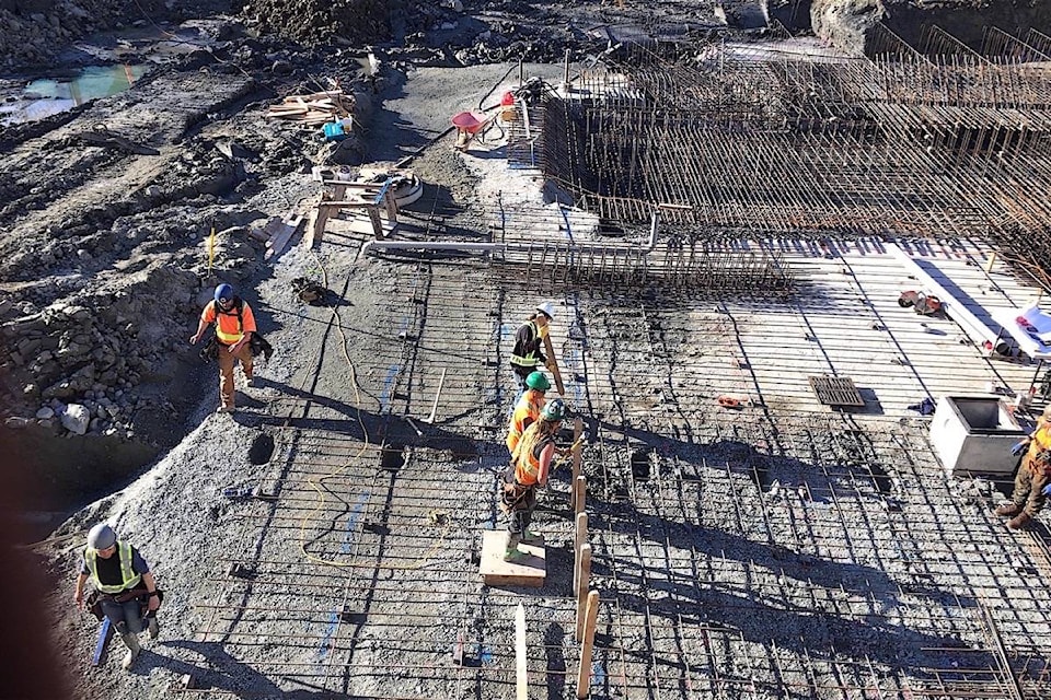 17106631_web1_20190531-BPD-construction-rebar-mar18.19