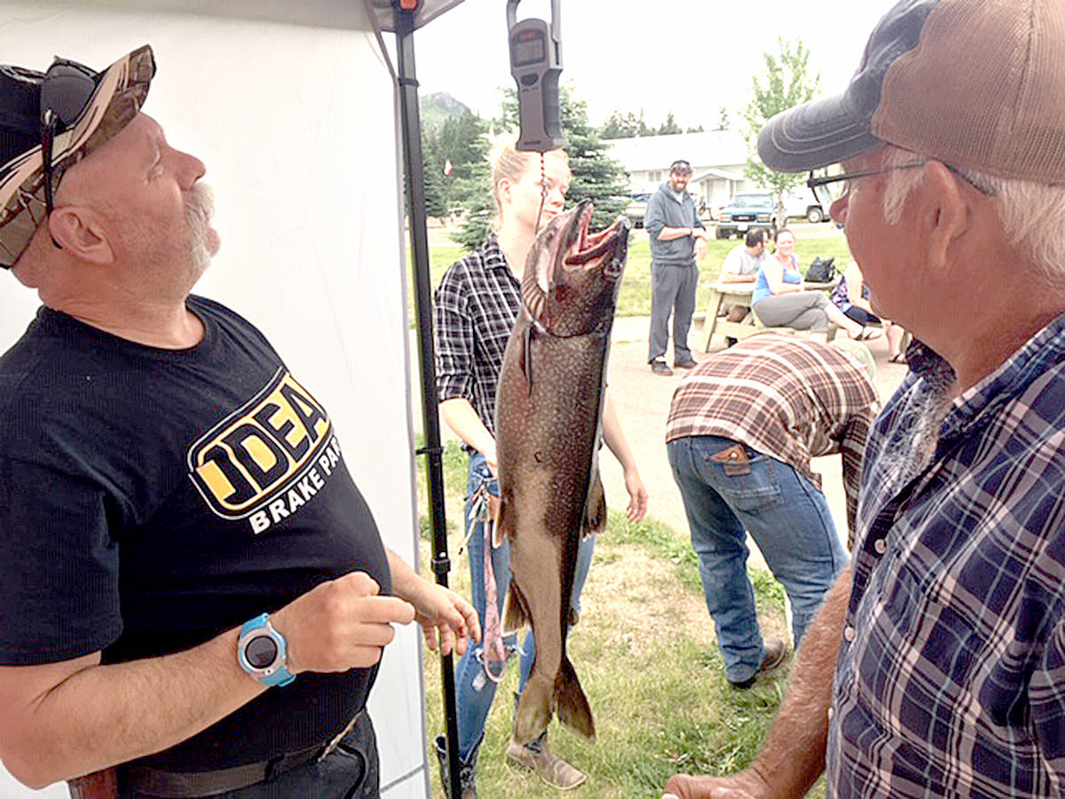 17312147_web1_Weighing-In-fish
