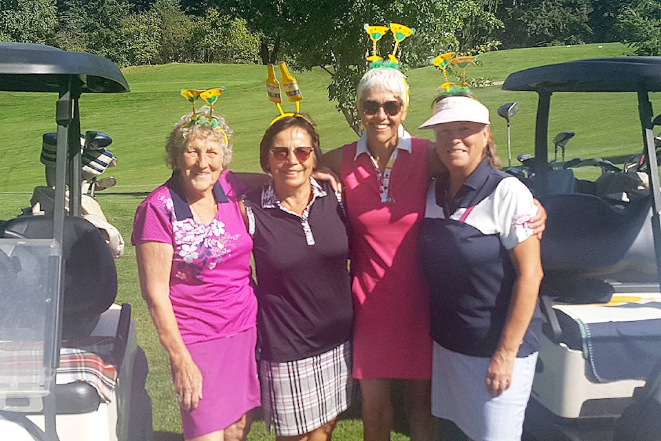 18370208_web1_Ladies-golf-foursome