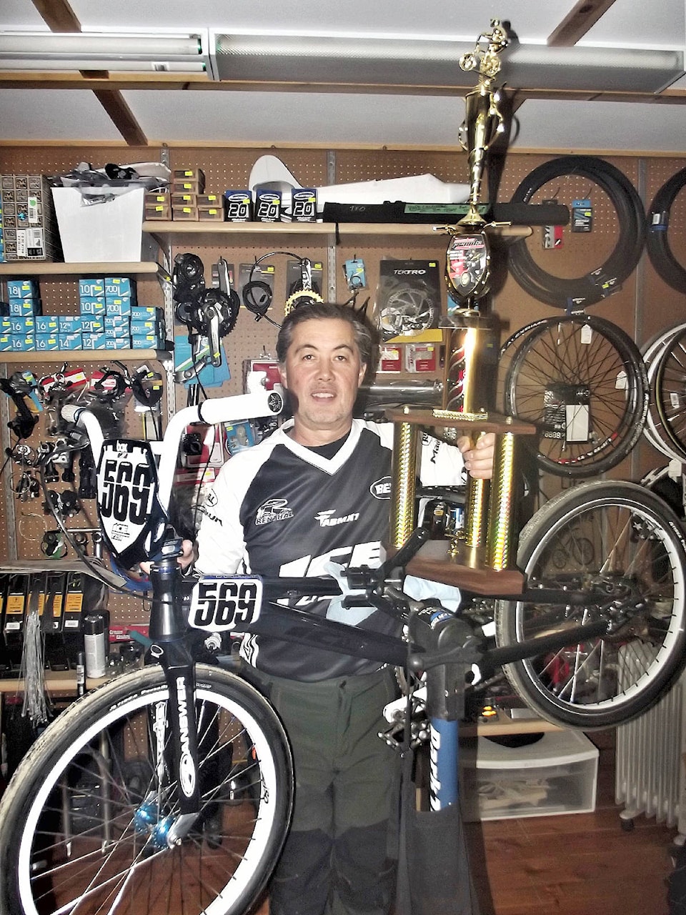 19024244_web1_Doug-Teramoto-BMX-winner
