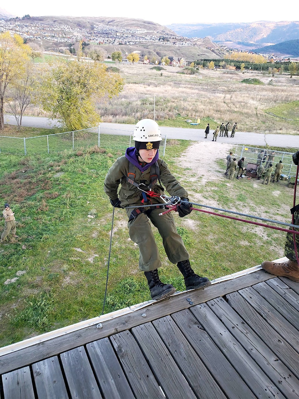 19415884_web1_Cadet-climbing