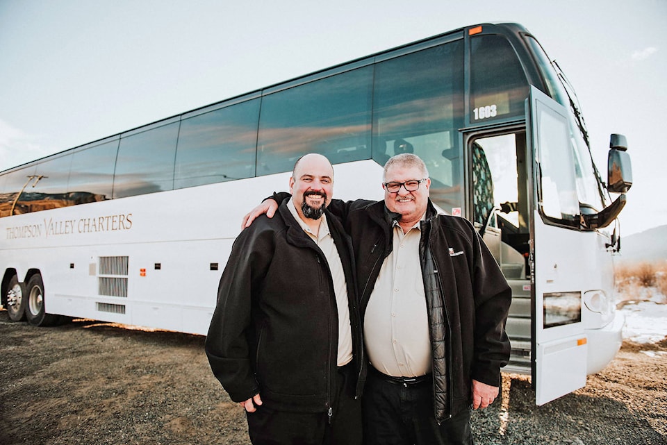 24515796_web1_210318-NTS-ValleyBus-Barriere_1