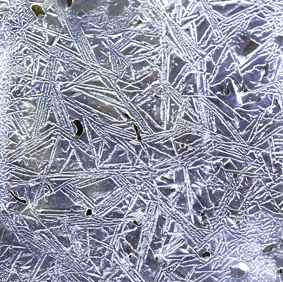 24664010_web1_210401-NTS-WeatherWarning-ice_2