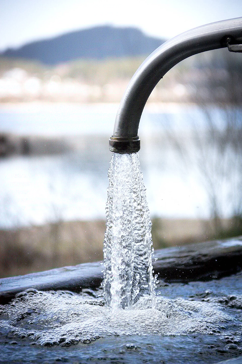 27415023_web1_211216-NTS-BarriereCouncilWaterUpdate-TapWater_1
