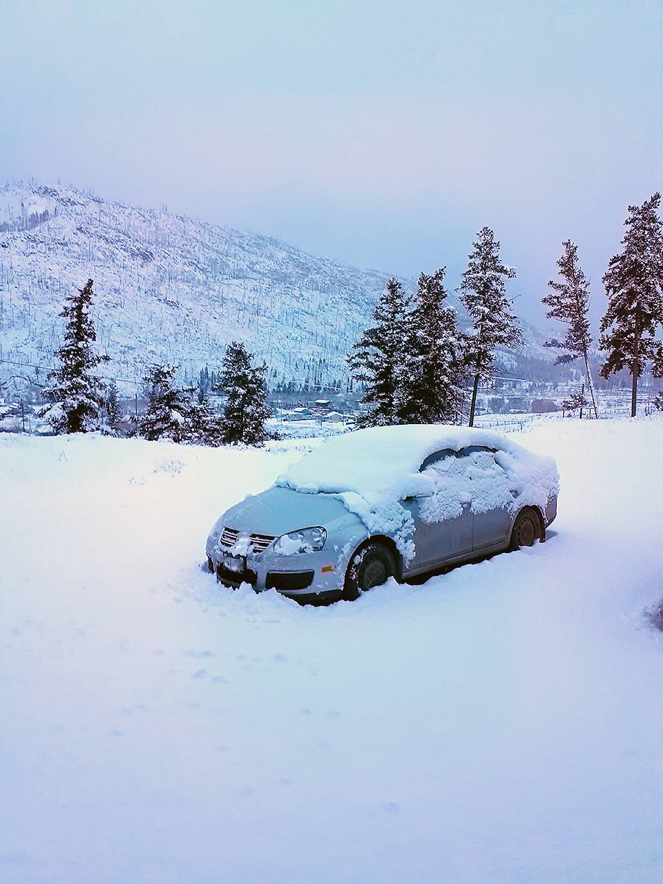 27518192_web1_211216-NTS-Photo-FirstBigSnowfall-Barriere_1