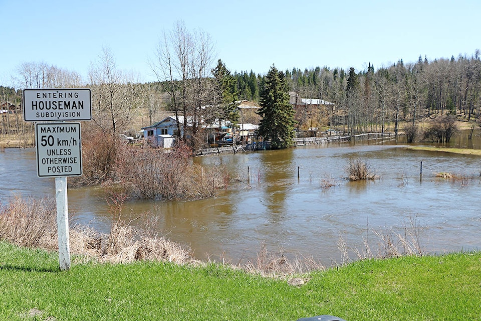 29491067_web1_220623-NTS-FloodZone-WaysToPerpareYourProperty-flooding_1