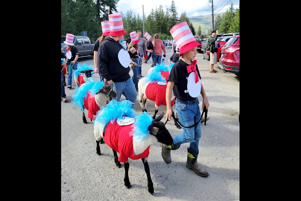 The 4F Lamb Group made for a colourful and fun entry in the annual North Thompson Fall Fair Family Parade in Barriere. (Photo submitted by Bev Murphy and)