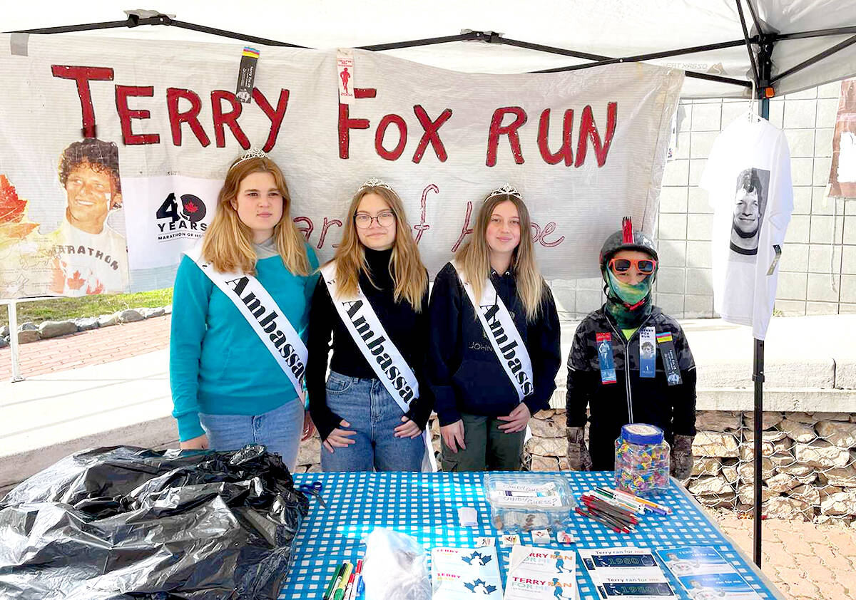 30442238_web1_220922-NTS-Terry-Fox-Run-Barriere_3