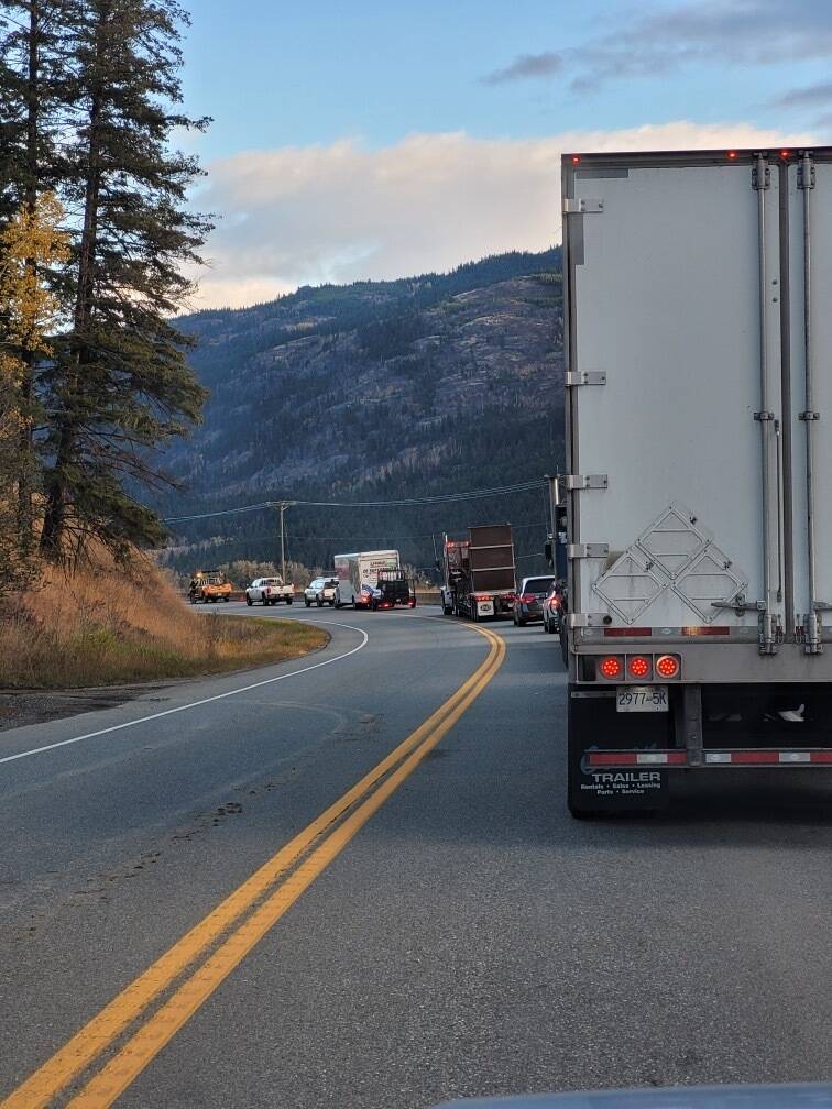 30833164_web1_221103-NTS-HIghway5-closure-rcmp-backup_1