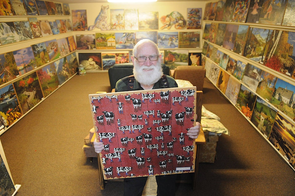 31639551_web1_230117-CPL-Puzzle-Man-Joe-Sommer_3