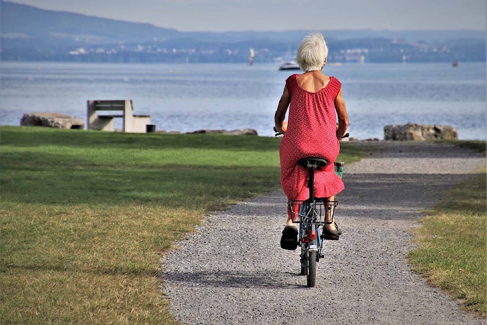 31641832_web1_230122-BPD-HealthyAging-SpeakerSeries-seniorbiking_1