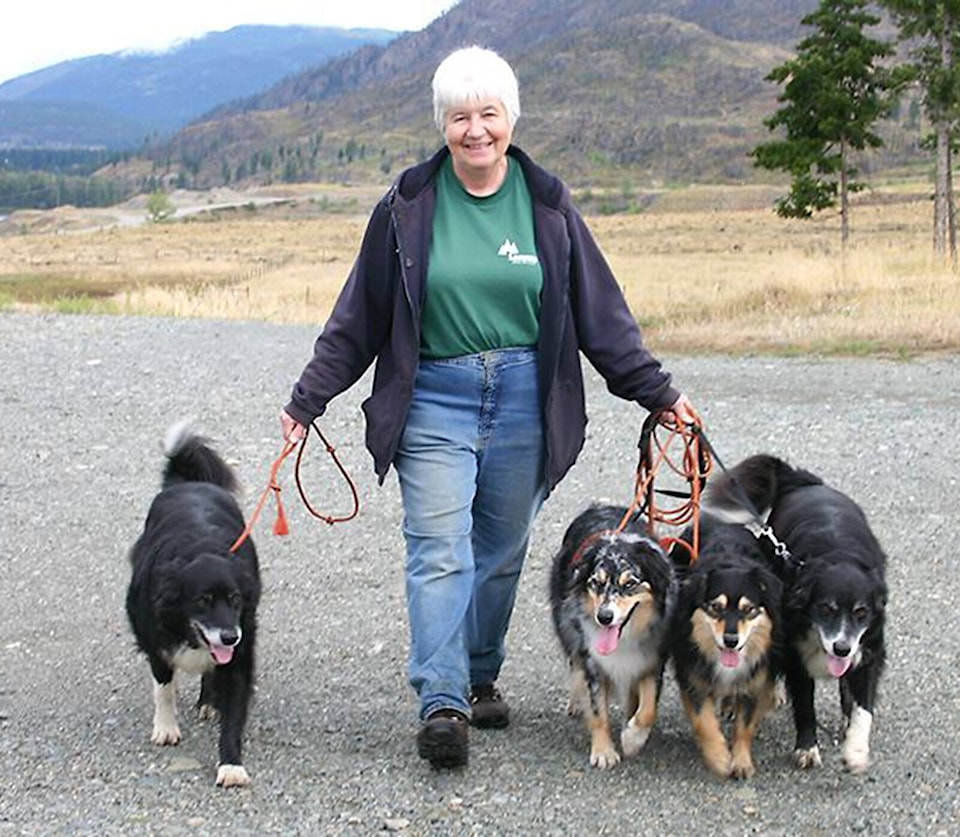 33392863_web1_Jill-and-4-of-her-dogs