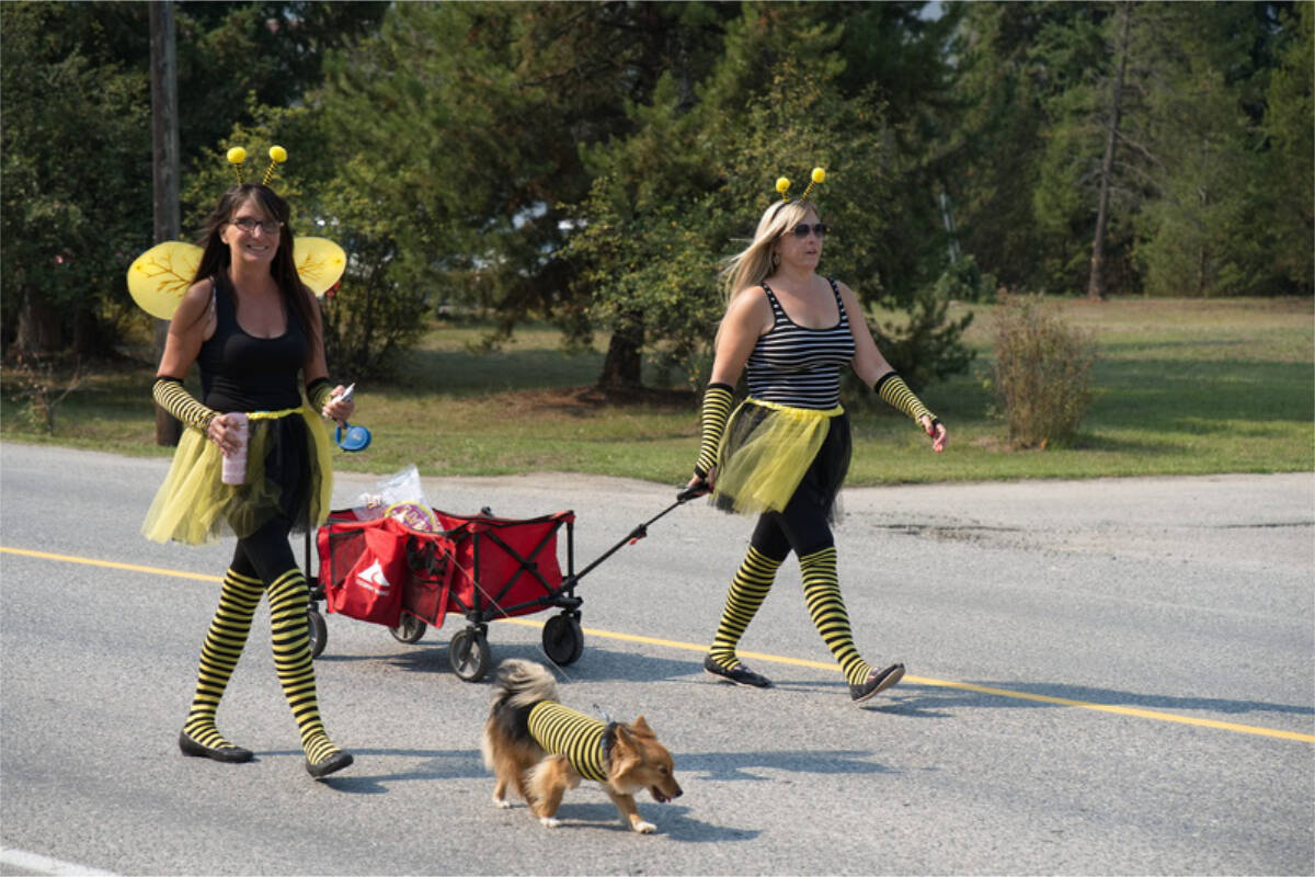 33797883_web1_RSZ-Parade-ee-ladies-GPM01147