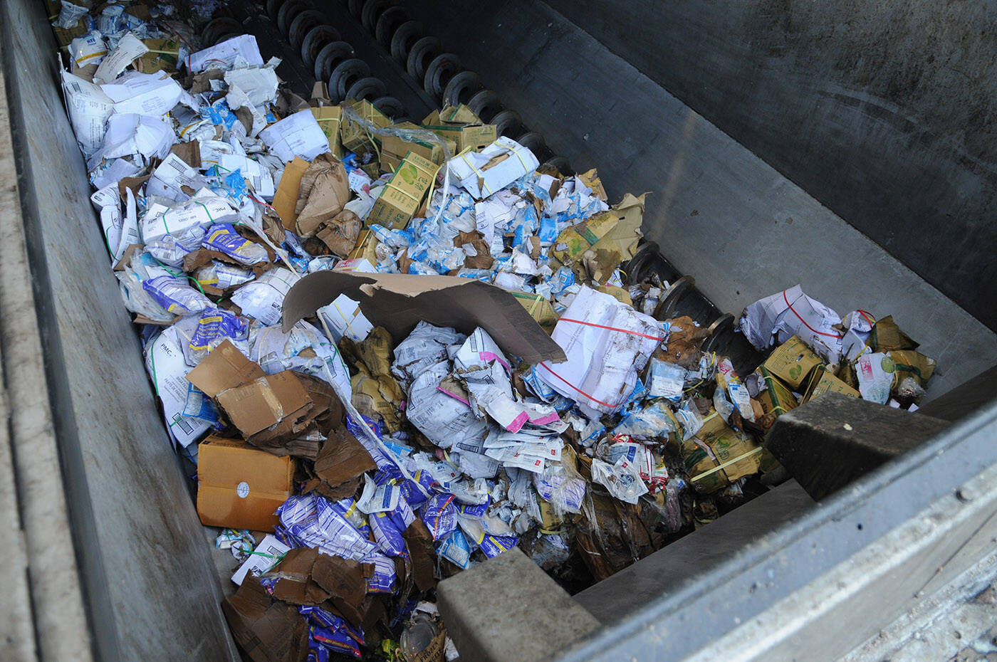 33942516_web1_230915-CPL-Dicklands-Biogas-Tour-HauckPhotos_9