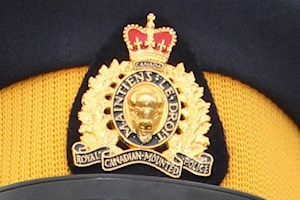 Iqaluit  arrest one of two men wanted on Nunavut-wide warrants