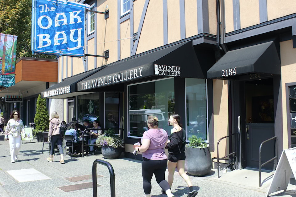 250603-the-avenue-gallery-oak-bay-4