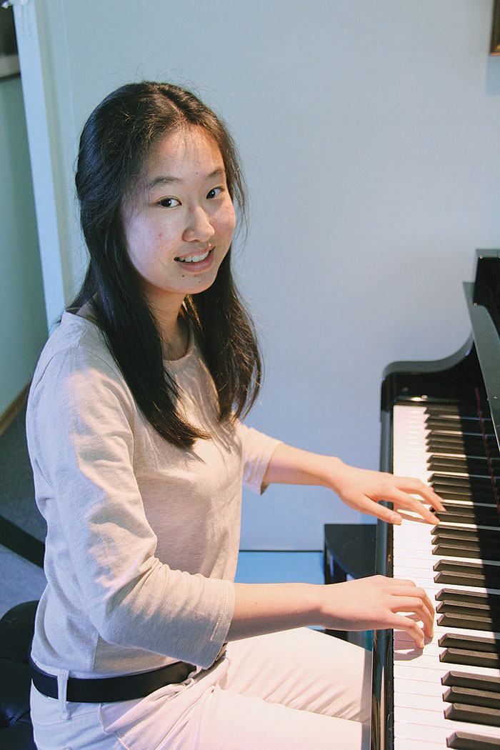 YES AWARDS Honouring Oak Bay’s exceptional youth Ruby Tang Oak