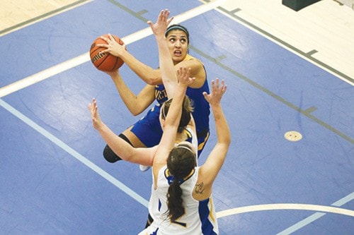 80634oakbayVikesWBB-UBCOkanaganHeatphoto