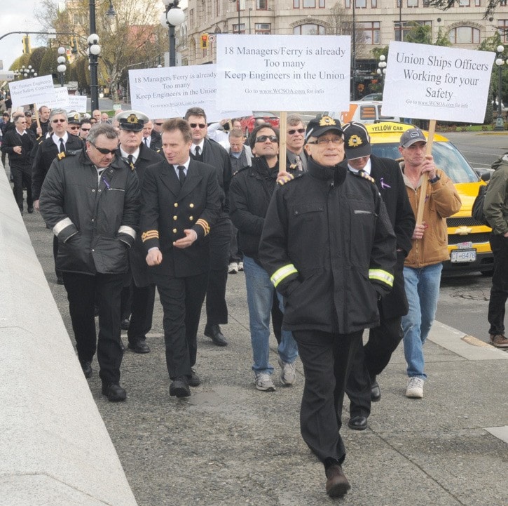 BC Ferries engineers march
