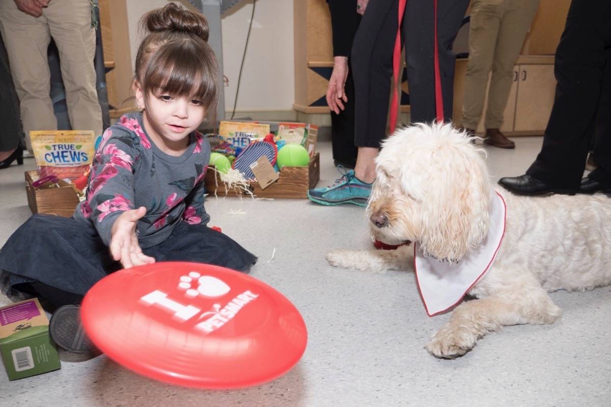 web1_20170427-KCN-M-BCCHF-PetSmart-Event-409