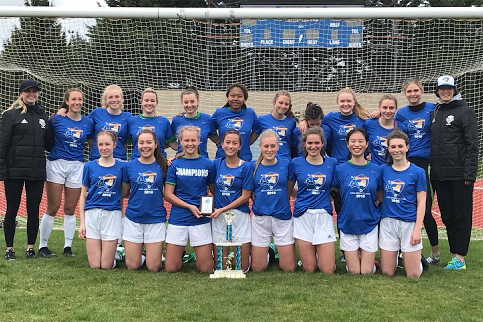 11459132_web1_copy_180418-OBN-OBHsoccergirlswin_1