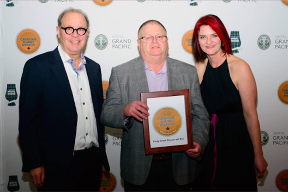 15205889_web1_Canadian-Whisky-Awards-2019-Forty-Creek-winner-493x330-copy