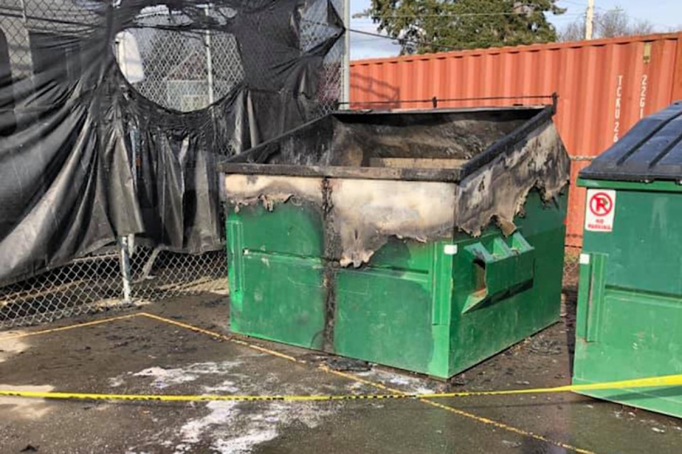 16607328_web1_dumpsterfire